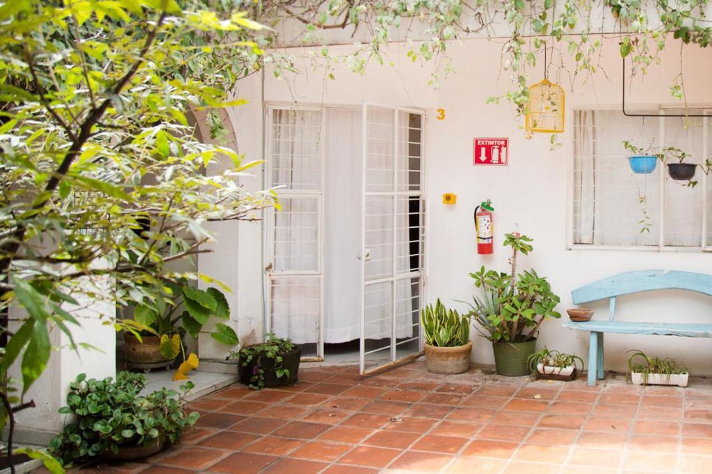 Casa Canario Hostel غوادالاجارا المظهر الخارجي الصورة