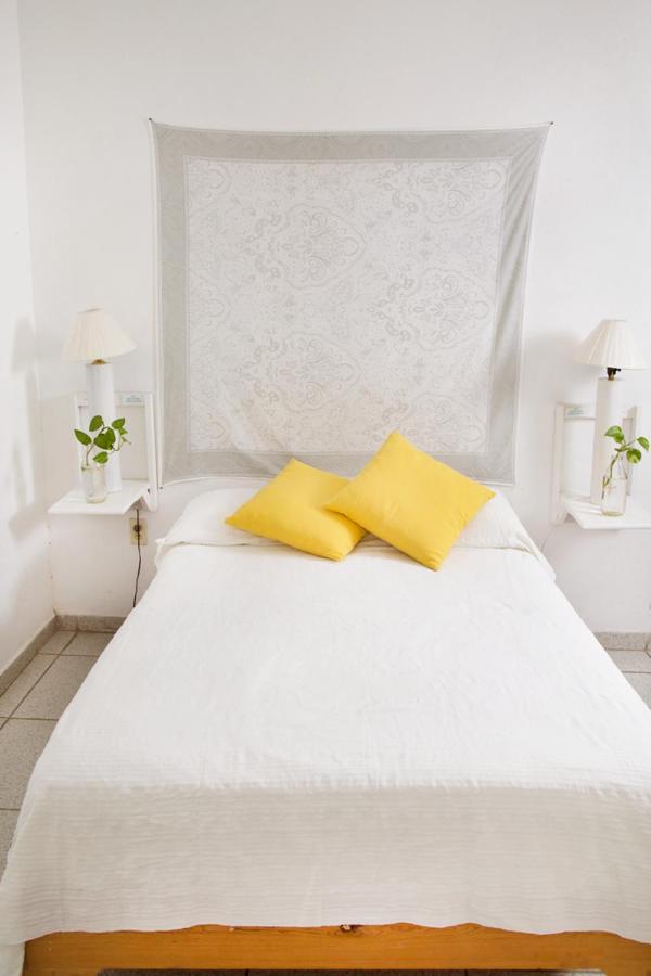 Casa Canario Hostel غوادالاجارا المظهر الخارجي الصورة